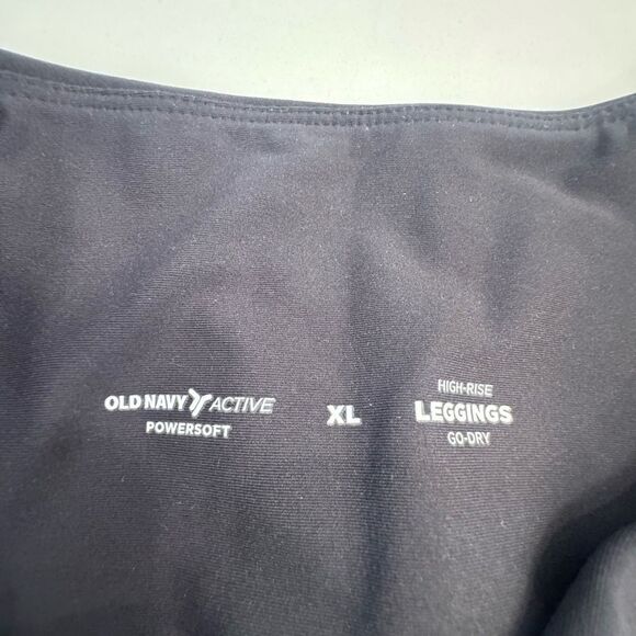 Black High-Waisted Leggings - Picture 4 of 6